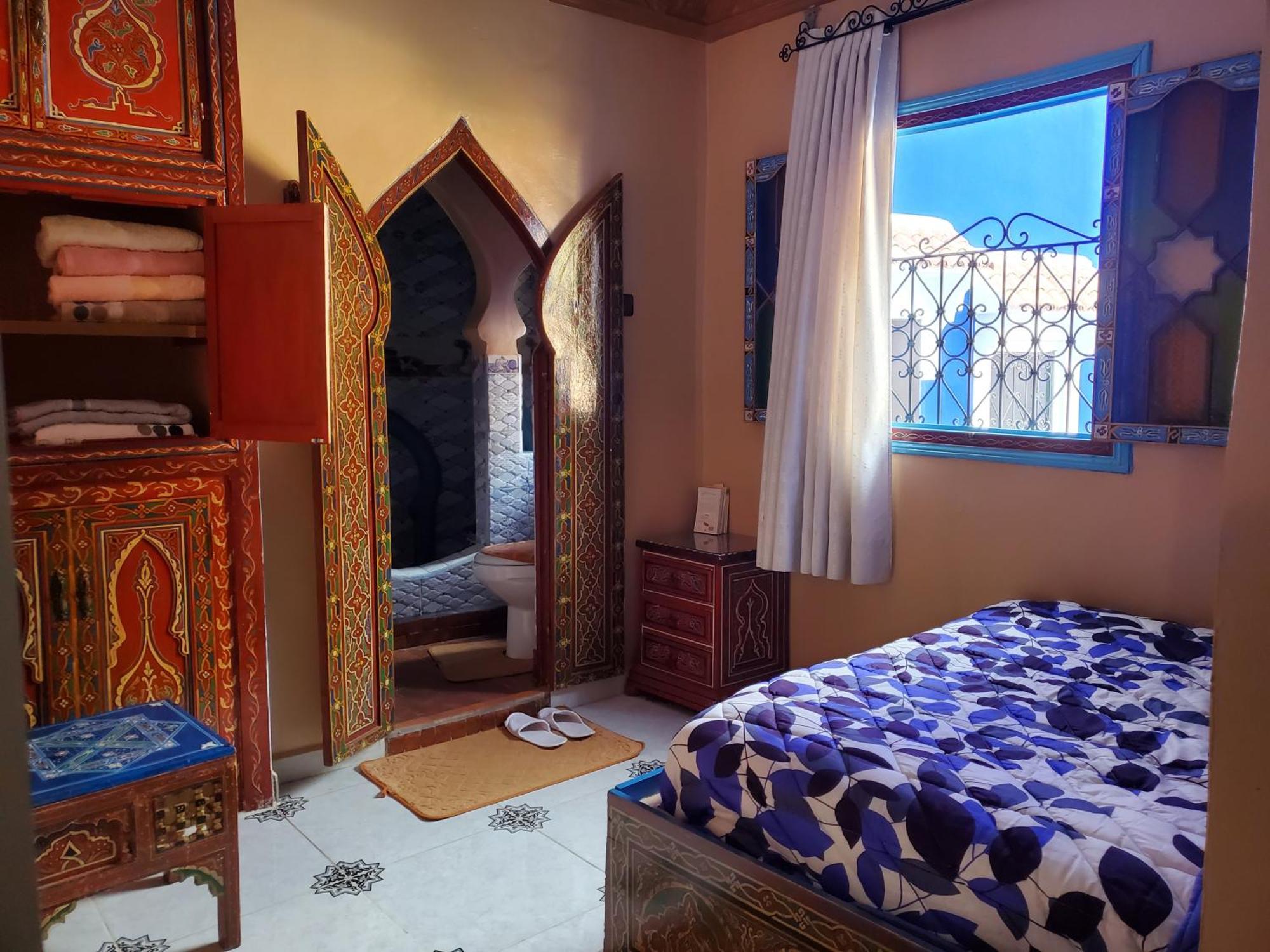 Blue City Hotel Чефчауен Екстериор снимка